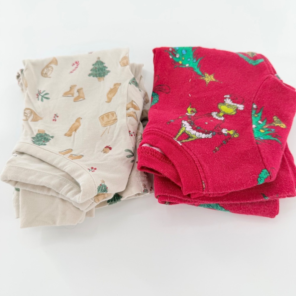Carter's Toddler Christmas Pajamas 2T Bundle of 2 Red Grinch & Traditional Cream
